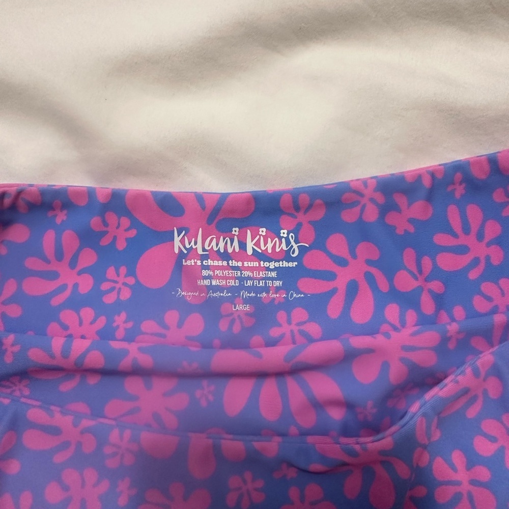 Brand new without tags(never worn)kulani kini 3x top( I’m 38d ) bottoms large